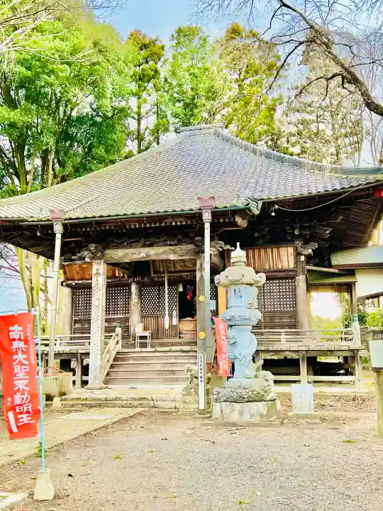 崇真寺(開運犬り切不動尊)の{uncategorized: "未分類", other: "その他", undefined: "問題あり", building: "その他建物", grave: "お墓", sacred_gate: "鳥居", guardian: "狛犬", statue: "像", buddha: "仏像", history: "歴史", nature: "自然", garden: "庭園", animal: "動物", pagoda: "塔", temizu: "手水舎", mountain_gate: "山門・神門", sanctuary: "本殿・本堂", subordinate: "末社・摂社", art: "芸術", scenery: "景色", jizo: "地蔵", ema: "絵馬", goshuin: "御朱印", omikuji: "おみくじ", items: "授与品その他", amulet: "お守り", goshuincho: "御朱印帳", eats: "食事", festival: "お祭り", votive_dance: "神楽", shichigosan: "七五三参", wedding: "結婚式", experience: "体験その他", initially: "初詣", around: "周辺", anti_infection: "感染症対策"}