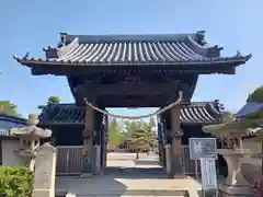 誉田八幡宮の山門