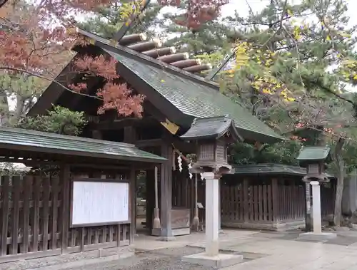 意富比神社の山門・神門