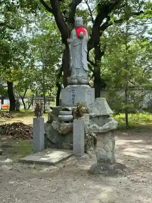 鶴林寺の{uncategorized: "未分類", other: "その他", undefined: "問題あり", building: "その他建物", grave: "お墓", sacred_gate: "鳥居", guardian: "狛犬", statue: "像", buddha: "仏像", history: "歴史", nature: "自然", garden: "庭園", animal: "動物", pagoda: "塔", temizu: "手水舎", mountain_gate: "山門・神門", sanctuary: "本殿・本堂", subordinate: "末社・摂社", art: "芸術", scenery: "景色", jizo: "地蔵", ema: "絵馬", goshuin: "御朱印", omikuji: "おみくじ", items: "授与品その他", amulet: "お守り", goshuincho: "御朱印帳", eats: "食事", festival: "お祭り", votive_dance: "神楽", shichigosan: "七五三参", wedding: "結婚式", experience: "体験その他", initially: "初詣", around: "周辺", anti_infection: "感染症対策"}