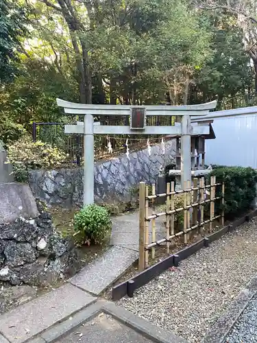 茅ヶ崎杉山神社の末社・摂社