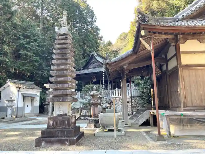 春日神社の塔
