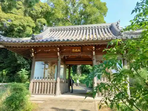 弥勒寺の山門・神門