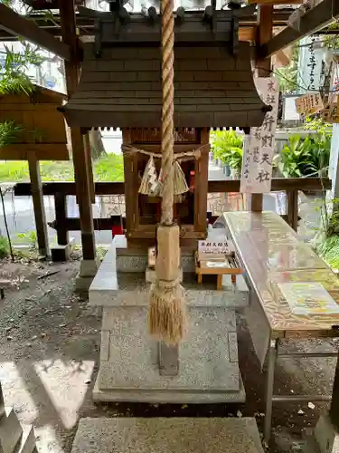 若一神社の末社