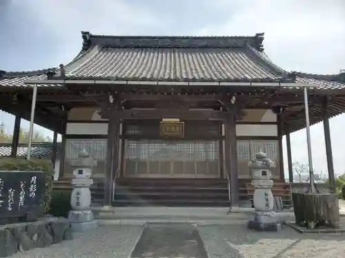 荘厳寺の本殿