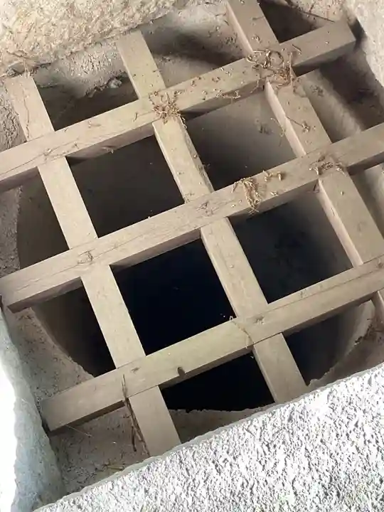 三明神社の手水舎