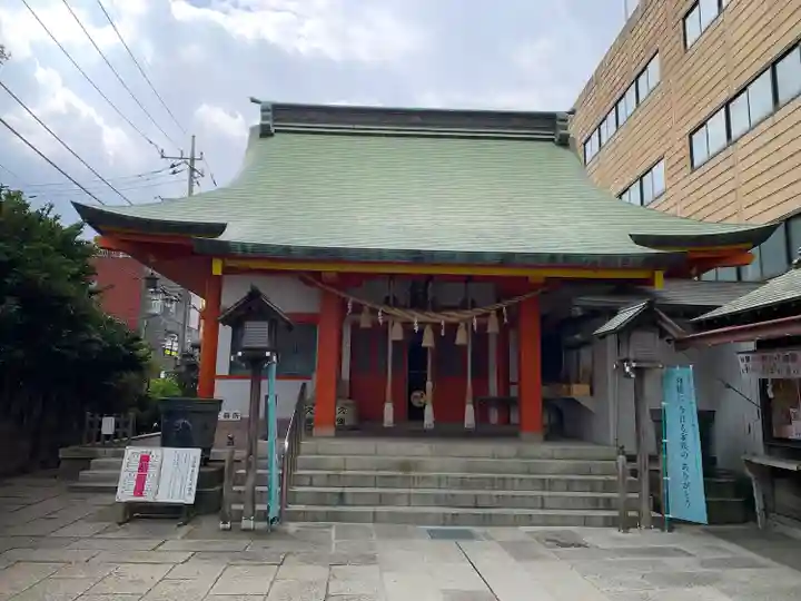 氷川鍬神社の本殿・本堂