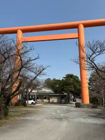 三宝荒神社の{uncategorized: "未分類", other: "その他", undefined: "問題あり", building: "その他建物", grave: "お墓", sacred_gate: "鳥居", guardian: "狛犬", statue: "像", buddha: "仏像", history: "歴史", nature: "自然", garden: "庭園", animal: "動物", pagoda: "塔", temizu: "手水舎", mountain_gate: "山門・神門", sanctuary: "本殿・本堂", subordinate: "末社・摂社", art: "芸術", scenery: "景色", jizo: "地蔵", ema: "絵馬", goshuin: "御朱印", omikuji: "おみくじ", items: "授与品その他", amulet: "お守り", goshuincho: "御朱印帳", eats: "食事", festival: "お祭り", votive_dance: "神楽", shichigosan: "七五三参", wedding: "結婚式", experience: "体験その他", initially: "初詣", around: "周辺", anti_infection: "感染症対策"}