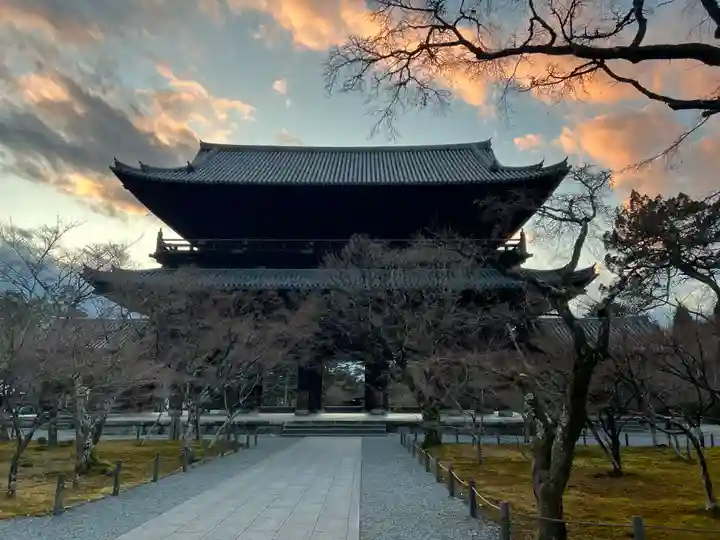 南禅寺の山門・神門