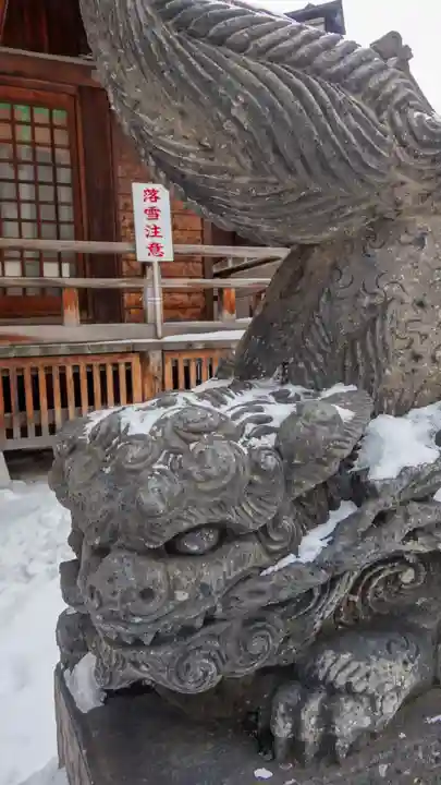 北海道神宮頓宮の狛犬