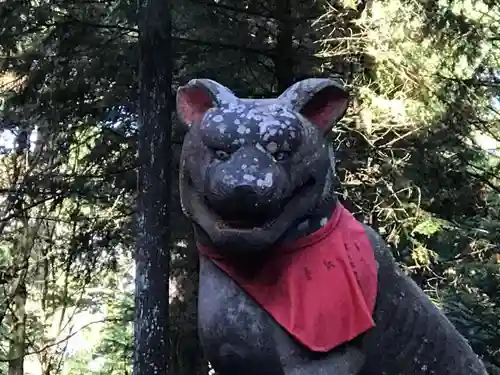 三峯神社の狛犬