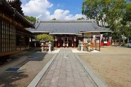 片埜神社の本殿