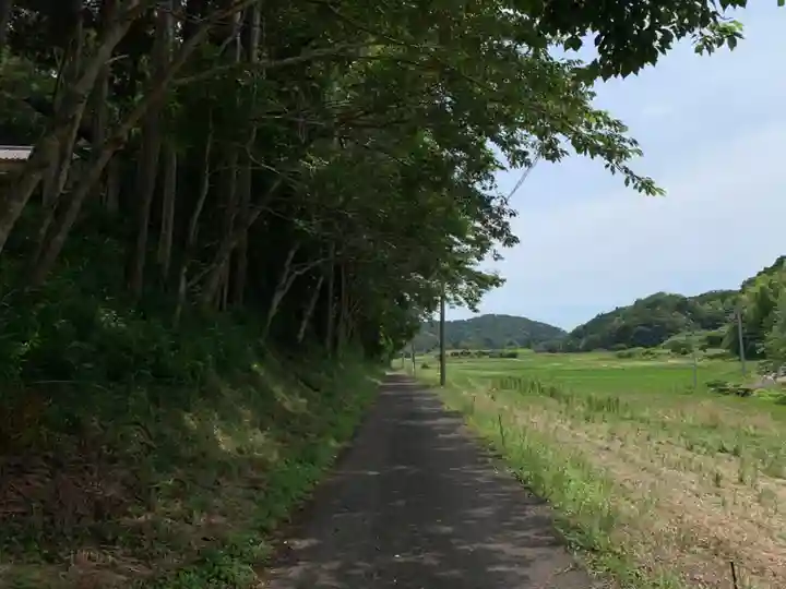 西原神社の周辺