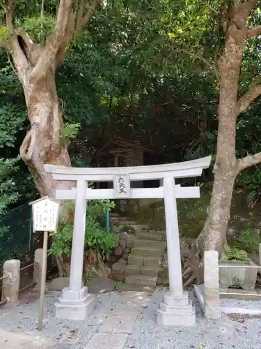 小動神社の鳥居