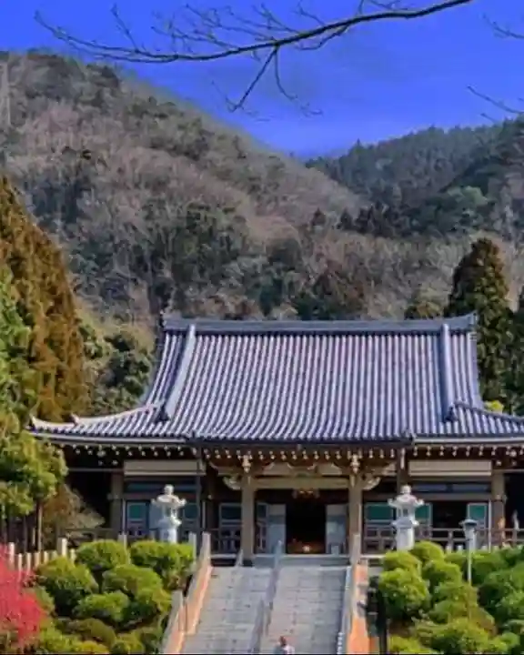 笠原寺の本殿・本堂