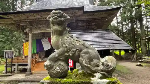 庭月山 月蔵院（庭月観音）の狛犬