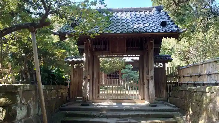寿福寺の山門・神門