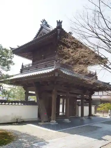 漢陽寺の山門・神門