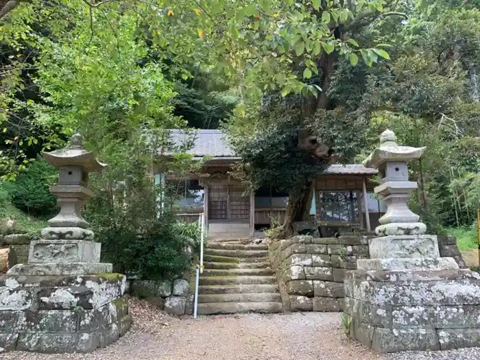 諏訪神社の建物その他