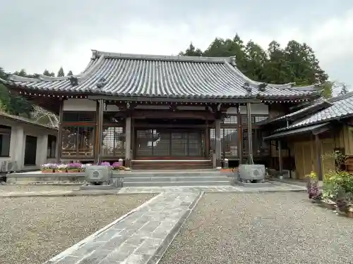 慈済寺の{uncategorized: "未分類", other: "その他", undefined: "問題あり", building: "その他建物", grave: "お墓", sacred_gate: "鳥居", guardian: "狛犬", statue: "像", buddha: "仏像", history: "歴史", nature: "自然", garden: "庭園", animal: "動物", pagoda: "塔", temizu: "手水舎", mountain_gate: "山門・神門", sanctuary: "本殿・本堂", subordinate: "末社・摂社", art: "芸術", scenery: "景色", jizo: "地蔵", ema: "絵馬", goshuin: "御朱印", omikuji: "おみくじ", items: "授与品その他", amulet: "お守り", goshuincho: "御朱印帳", eats: "食事", festival: "お祭り", votive_dance: "神楽", shichigosan: "七五三参", wedding: "結婚式", experience: "体験その他", initially: "初詣", around: "周辺", anti_infection: "感染症対策"}