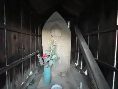 真栄寺の{uncategorized: "未分類", other: "その他", undefined: "問題あり", building: "その他建物", grave: "お墓", sacred_gate: "鳥居", guardian: "狛犬", statue: "像", buddha: "仏像", history: "歴史", nature: "自然", garden: "庭園", animal: "動物", pagoda: "塔", temizu: "手水舎", mountain_gate: "山門・神門", sanctuary: "本殿・本堂", subordinate: "末社・摂社", art: "芸術", scenery: "景色", jizo: "地蔵", ema: "絵馬", goshuin: "御朱印", omikuji: "おみくじ", items: "授与品その他", amulet: "お守り", goshuincho: "御朱印帳", eats: "食事", festival: "お祭り", votive_dance: "神楽", shichigosan: "七五三参", wedding: "結婚式", experience: "体験その他", initially: "初詣", around: "周辺", anti_infection: "感染症対策"}