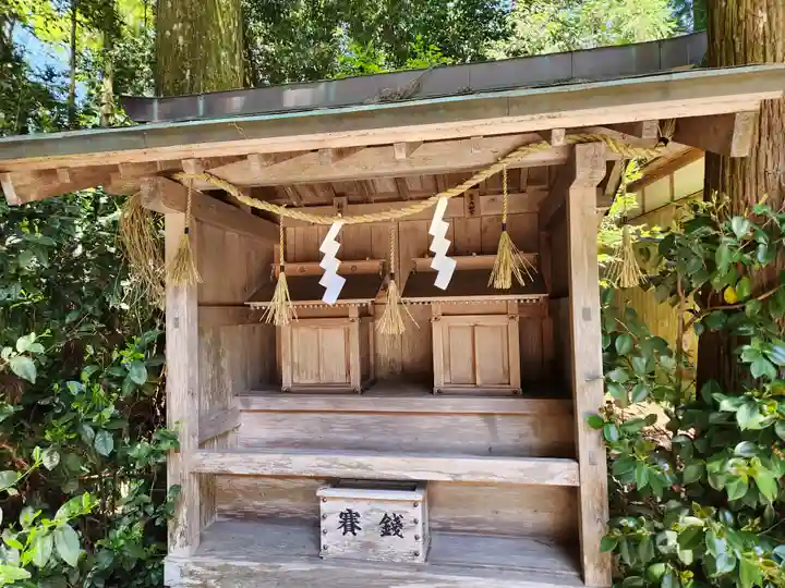 庭田神社の末社・摂社