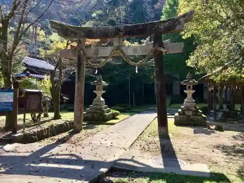 諸杉神社の鳥居