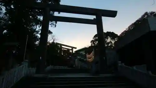 伊勢山皇大神宮の鳥居