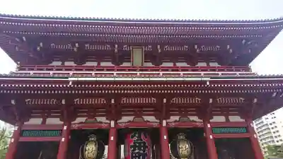 浅草寺の山門・神門
