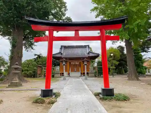 足立神社の鳥居