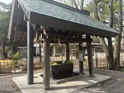 新琴似神社の{uncategorized: "未分類", other: "その他", undefined: "問題あり", building: "その他建物", grave: "お墓", sacred_gate: "鳥居", guardian: "狛犬", statue: "像", buddha: "仏像", history: "歴史", nature: "自然", garden: "庭園", animal: "動物", pagoda: "塔", temizu: "手水舎", mountain_gate: "山門・神門", sanctuary: "本殿・本堂", subordinate: "末社・摂社", art: "芸術", scenery: "景色", jizo: "地蔵", ema: "絵馬", goshuin: "御朱印", omikuji: "おみくじ", items: "授与品その他", amulet: "お守り", goshuincho: "御朱印帳", eats: "食事", festival: "お祭り", votive_dance: "神楽", shichigosan: "七五三参", wedding: "結婚式", experience: "体験その他", initially: "初詣", around: "周辺", anti_infection: "感染症対策"}