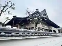 了源寺の{uncategorized: "未分類", other: "その他", undefined: "問題あり", building: "その他建物", grave: "お墓", sacred_gate: "鳥居", guardian: "狛犬", statue: "像", buddha: "仏像", history: "歴史", nature: "自然", garden: "庭園", animal: "動物", pagoda: "塔", temizu: "手水舎", mountain_gate: "山門・神門", sanctuary: "本殿・本堂", subordinate: "末社・摂社", art: "芸術", scenery: "景色", jizo: "地蔵", ema: "絵馬", goshuin: "御朱印", omikuji: "おみくじ", items: "授与品その他", amulet: "お守り", goshuincho: "御朱印帳", eats: "食事", festival: "お祭り", votive_dance: "神楽", shichigosan: "七五三参", wedding: "結婚式", experience: "体験その他", initially: "初詣", around: "周辺", anti_infection: "感染症対策"}