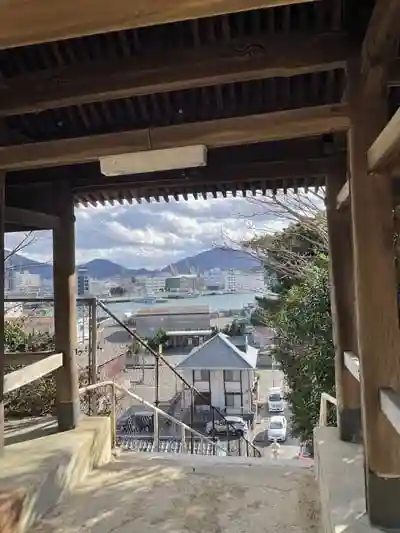 貴布祢神社の山門