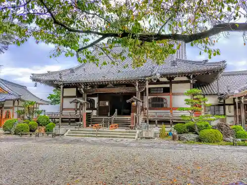 宝生寺の本殿