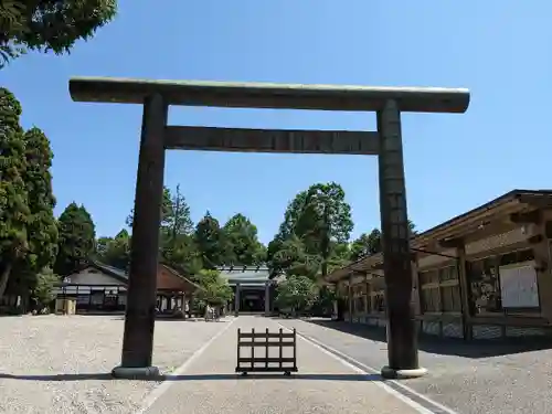 射水神社の鳥居