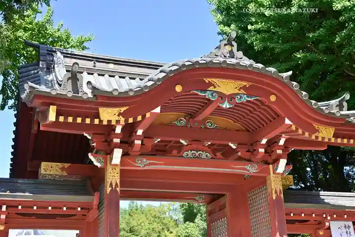 秩父神社の山門・神門