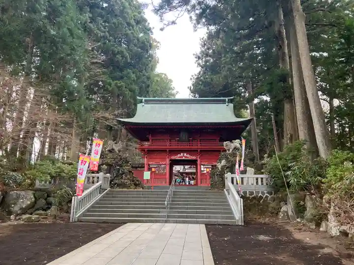富士山東口本宮 冨士浅間神社の山門・神門