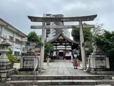 三輪神社の鳥居