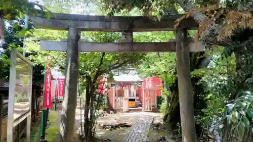 桐ヶ谷氷川神社の鳥居
