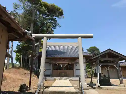 八幡神社の鳥居