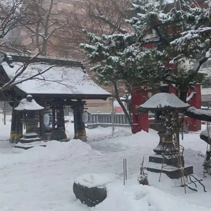 彌彦神社 (伊夜日子神社)の庭園