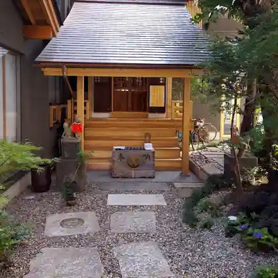 五十稲荷神社(栄寿稲荷神社)の本殿・本堂