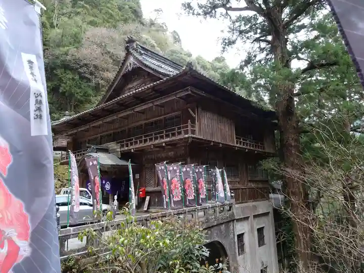 仙龍寺の本殿・本堂