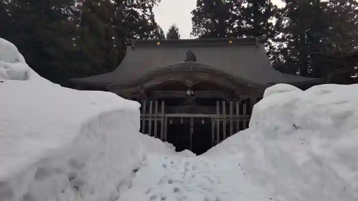 諏訪社の本殿・本堂