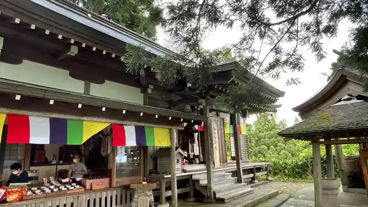 定泉寺の本殿・本堂