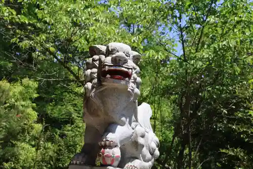 大六天麻王神社の狛犬