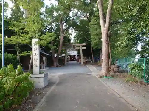 御殿山神社の鳥居