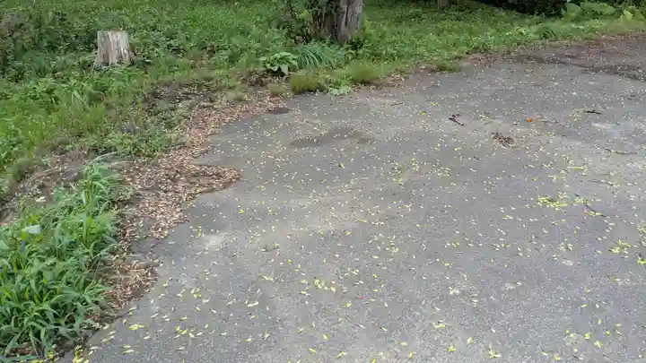 歌越神社(共成神社)の庭園