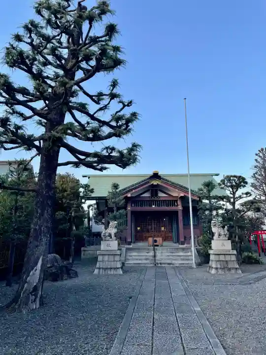 熊野神社の{uncategorized: "未分類", other: "その他", undefined: "問題あり", building: "その他建物", grave: "お墓", sacred_gate: "鳥居", guardian: "狛犬", statue: "像", buddha: "仏像", history: "歴史", nature: "自然", garden: "庭園", animal: "動物", pagoda: "塔", temizu: "手水舎", mountain_gate: "山門・神門", sanctuary: "本殿・本堂", subordinate: "末社・摂社", art: "芸術", scenery: "景色", jizo: "地蔵", ema: "絵馬", goshuin: "御朱印", omikuji: "おみくじ", items: "授与品その他", amulet: "お守り", goshuincho: "御朱印帳", eats: "食事", festival: "お祭り", votive_dance: "神楽", shichigosan: "七五三参", wedding: "結婚式", experience: "体験その他", initially: "初詣", around: "周辺", anti_infection: "感染症対策"}