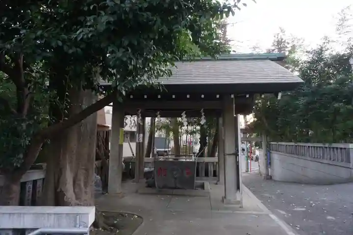 幡ケ谷氷川神社の手水舎